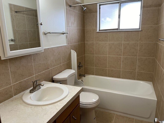 Building Photo - 1212 Tulip St