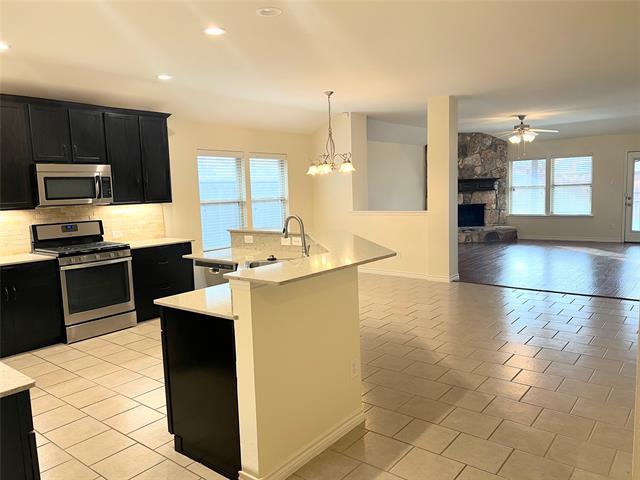 Building Photo - 1616 Bluebird Dr