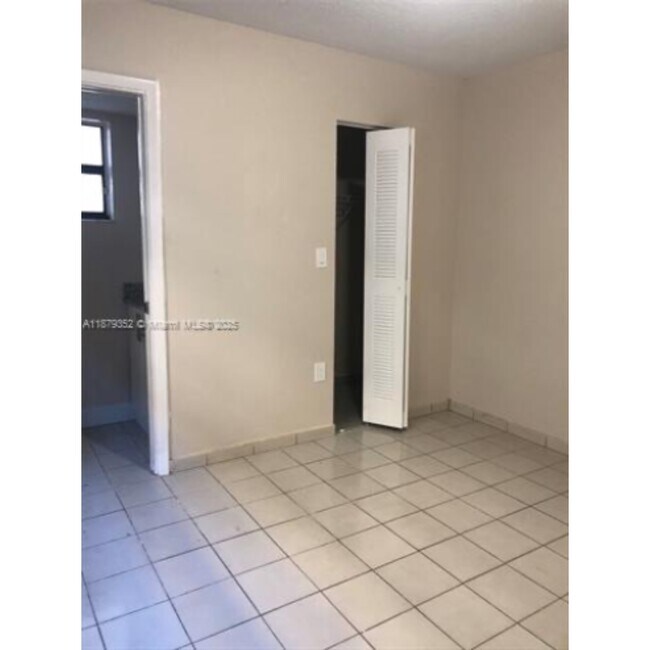 Foto del edificio - 5960 W 25th Ct