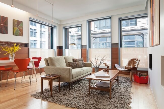 Foto del edificio - 681 Washington St
