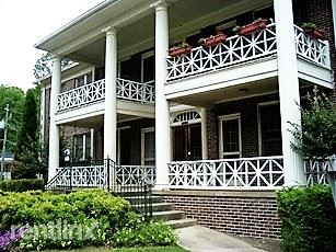 Foto principal - 430 E Ponce de Leon Ave