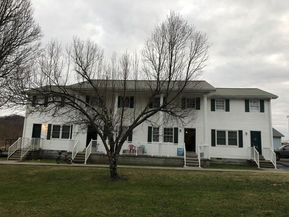 Primary Photo - 1106 Bowman Rd