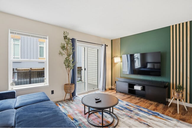 Photo - 10 SE 105th Ave Townhome