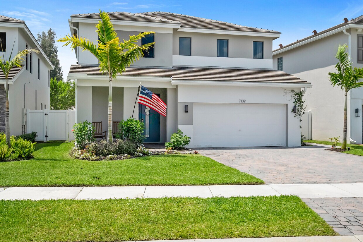 Foto principal - 7102 Rockwood Rd