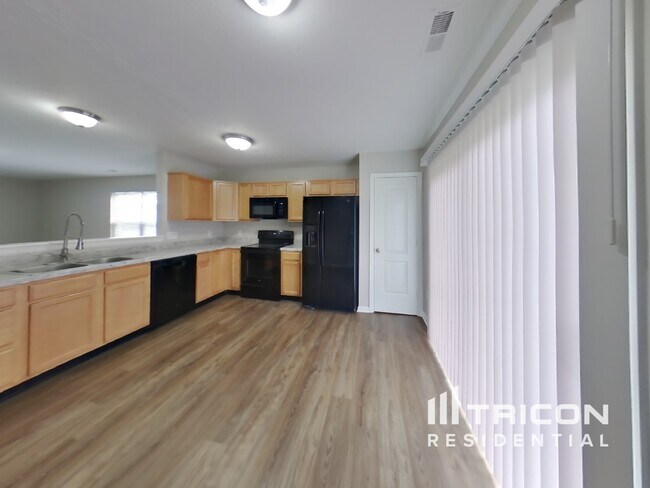 Foto del edificio - 7328 Mosaic Dr