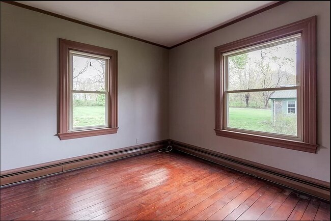 Building Photo - 1129 Gardners Neck Rd