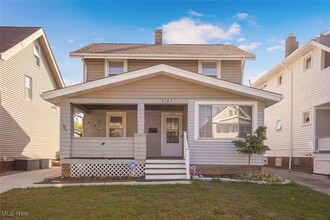 Building Photo - 2083 Chesterland Ave