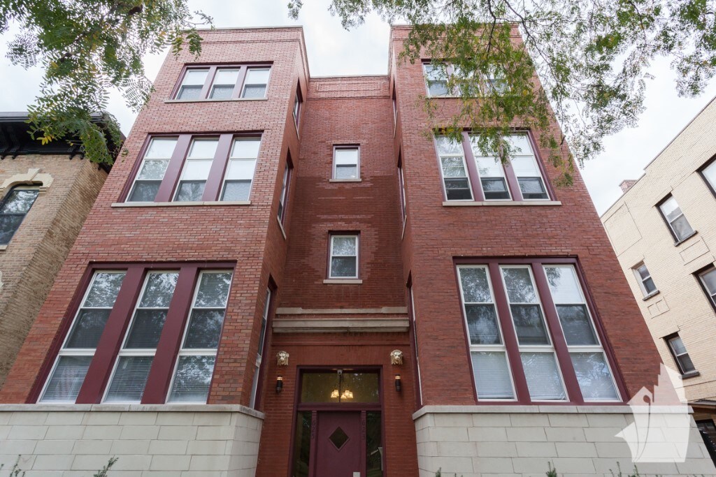 Primary Photo - 623 E Groveland Park