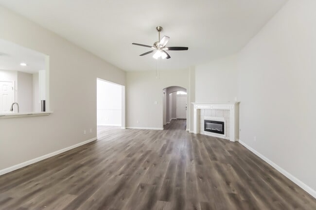 Foto del edificio - 910 Taylor Ridge Dr