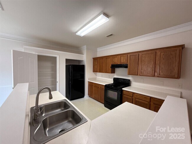 Foto del edificio - 2807 Forest Grove Ct