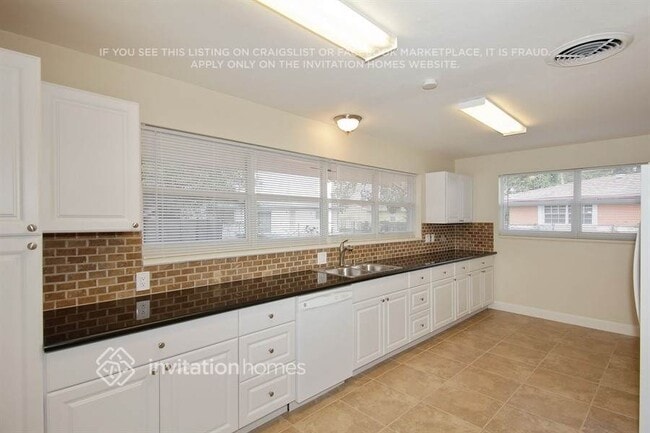 Foto del edificio - 2151 NW 30th Terrace