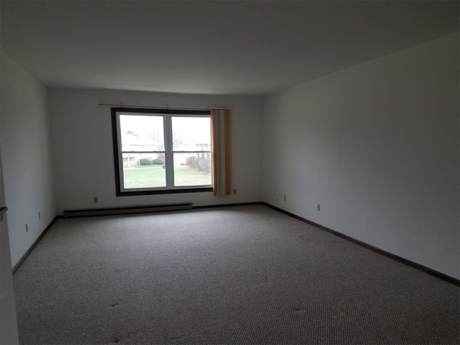 Building Photo - 4450 Trevor Cir