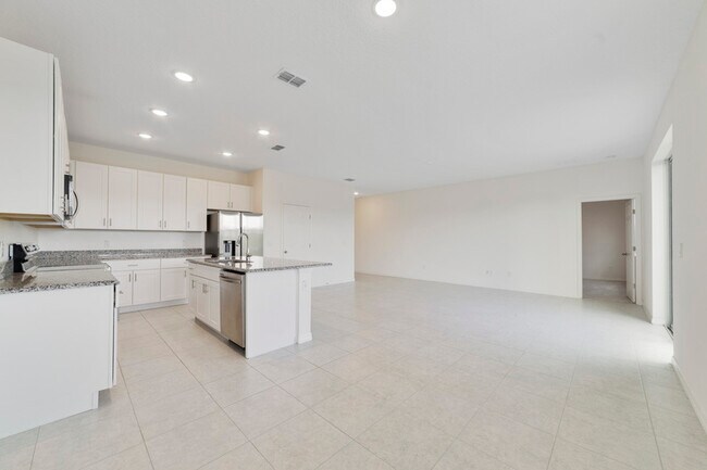 Foto del edificio - 662 Fairview Ave