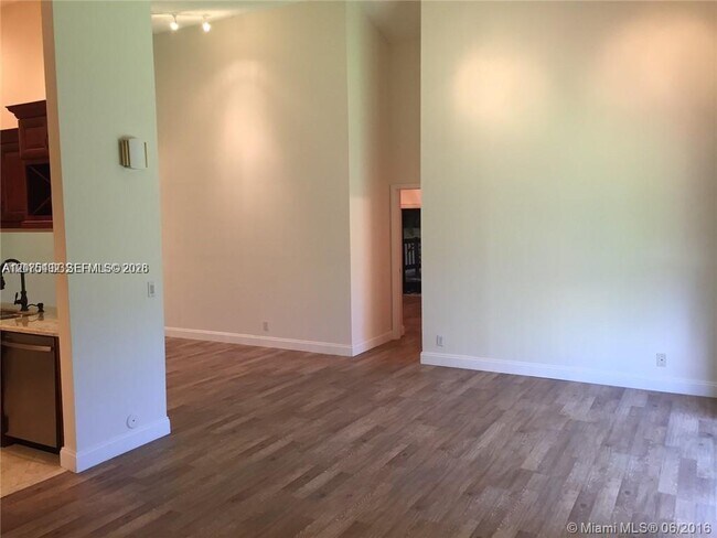 Foto del edificio - 5201 SW 31st Ave