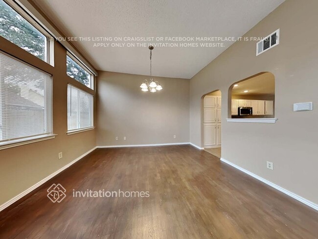 Building Photo - 3823 Branch Hollow Cir