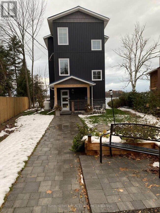 Photo du bâtiment - 50 Cedar Shores