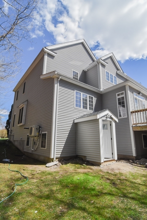 Building Photo - 9 Apple Rock Rd