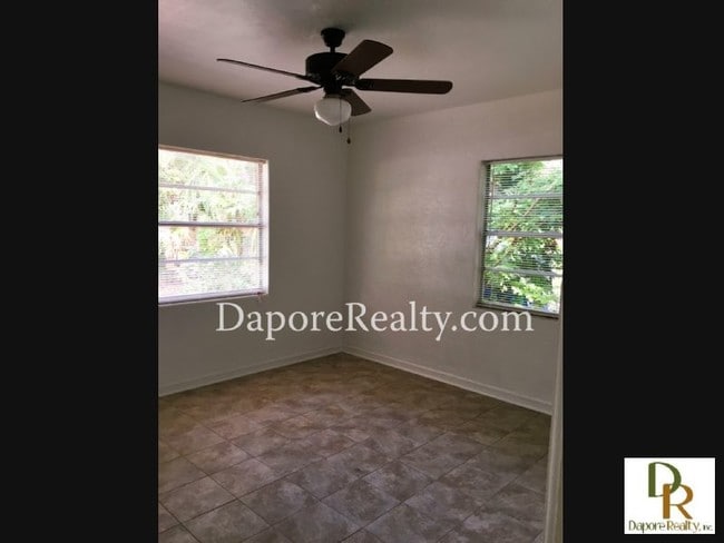 Building Photo - 815 Rosalia Dr