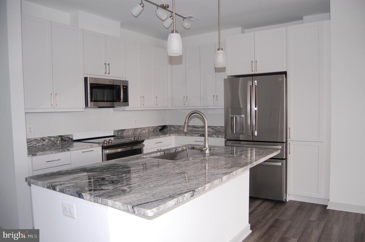 10755 Fairgrounds Dr Unit 411, Fairfax, VA 22030 Room for Rent in Fairfax, VA