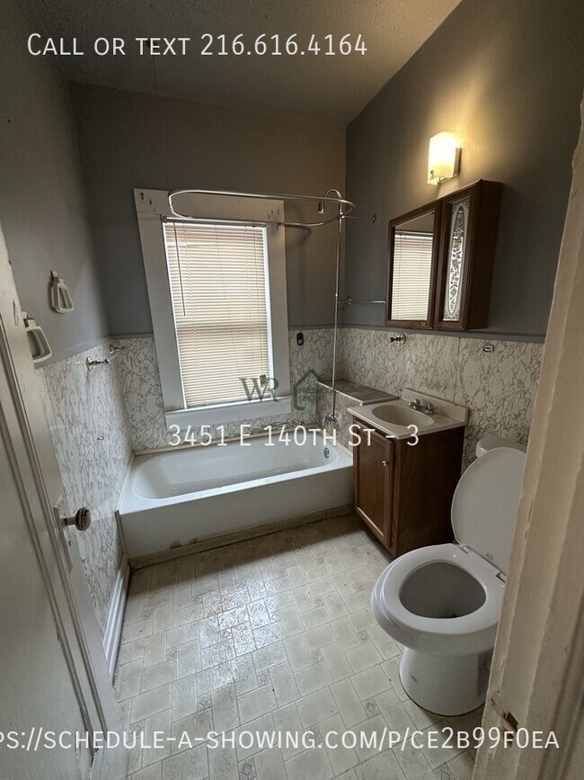 Foto del edificio - 3451 E 140th St