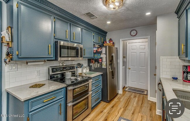 Photo - 1169 Barnett Bend Dr House