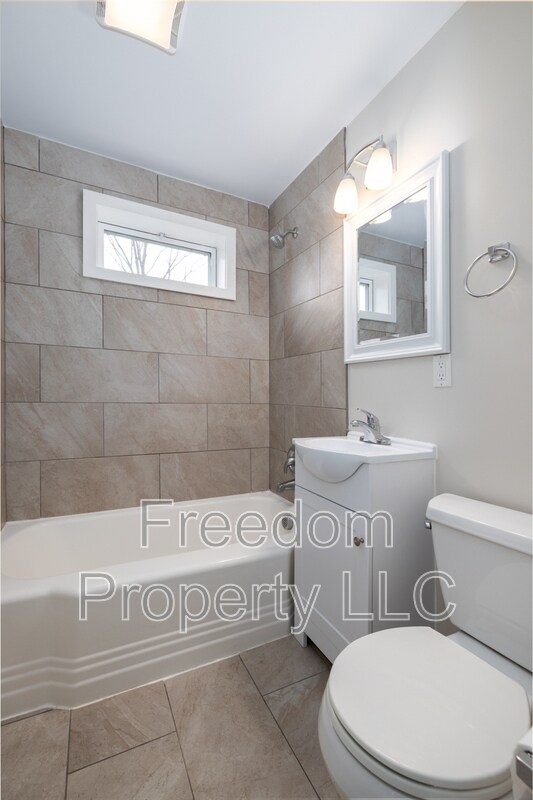 Foto del edificio - 18 Canal St