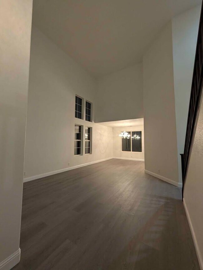 Foto del edificio - 1901 Oregano Way