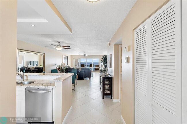 Building Photo - 111 N Pompano Beach Blvd