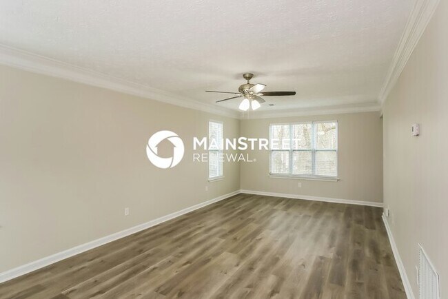 Building Photo - 3 Bedroom Pet-Friendly Home in LITHONIA, G...