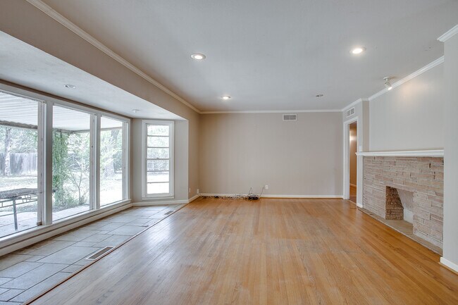 Building Photo - 3604 24th St