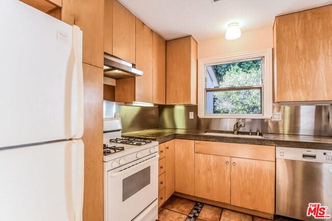 Foto del edificio - 801 Brooks Ave