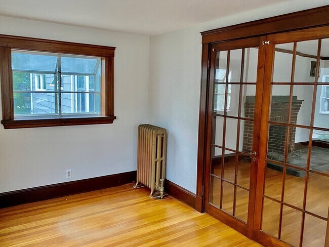Building Photo - 59 Hillsdale Rd