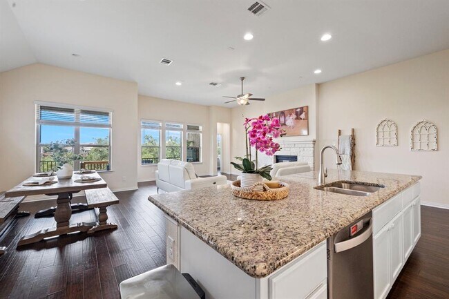 Foto del edificio - 7716 Pace Ravine Dr