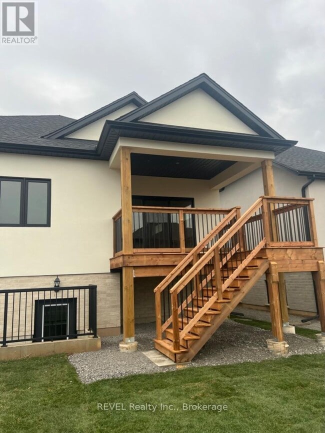 Building Photo - 6129 Curlin Cres