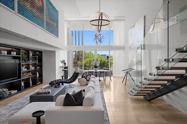 Building Photo - 4701 Meridian Ave