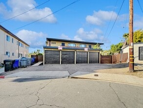 Building Photo - 820 Normark Terrace