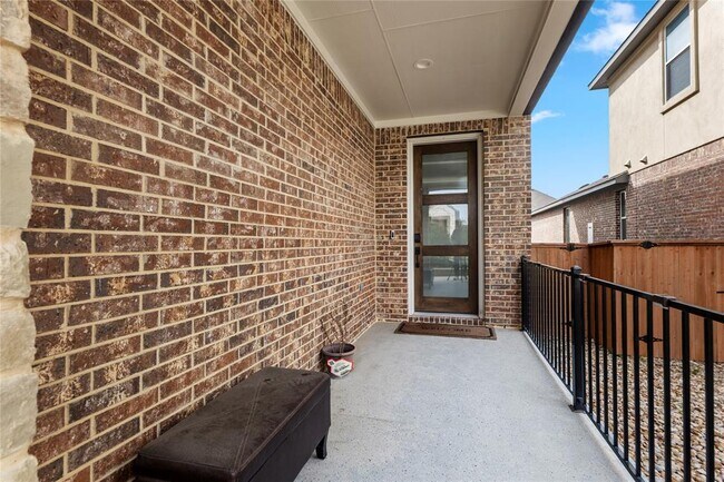 Foto del edificio - 2232 Nightjar Song Dr