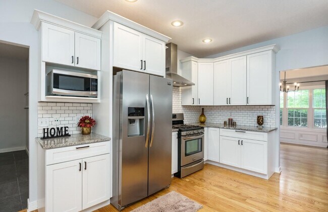 Foto del edificio - 5218 Stapleton Dr