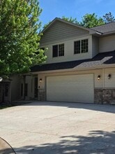 Building Photo - 424 Cedar Pl