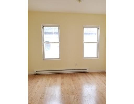 Building Photo - 2-4 Annis Ct