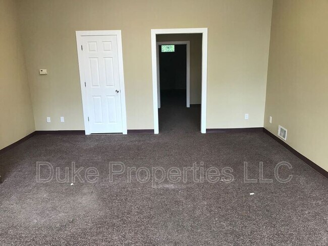 Foto del edificio - 537 Thurston Rd