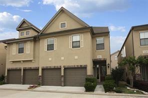 Foto principal - 3030 Royal Oaks Crest