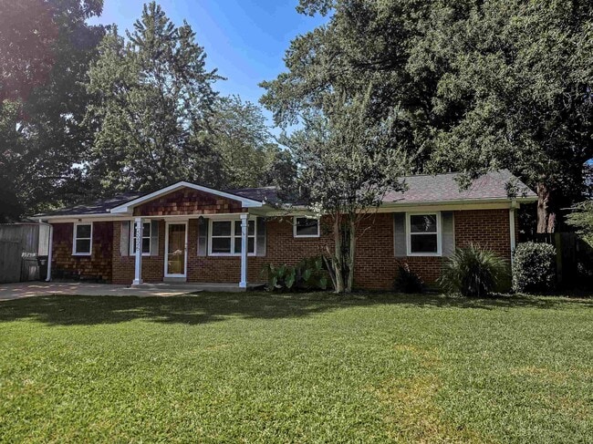 Foto del edificio - 5226 Princeton Rd