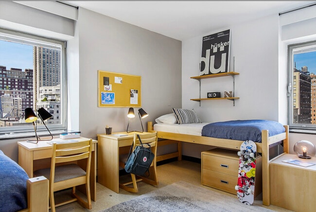 Building Photo - 1395 Lexington Ave