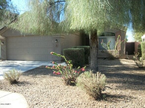 Building Photo - 3222 S Justin Dr
