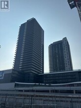 Building Photo - 5105-5105 Hurontario St