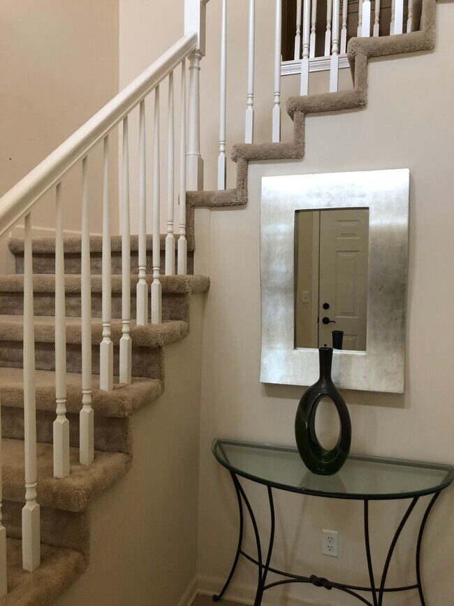 Foto del edificio - 52165 Naugatuck Dr