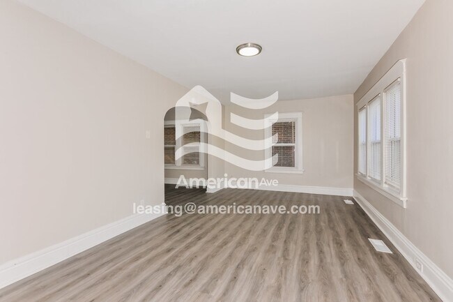 Foto del edificio - 6810 Fairchild Ave