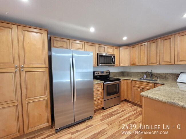 Building Photo - 2439 Jubilee Ln