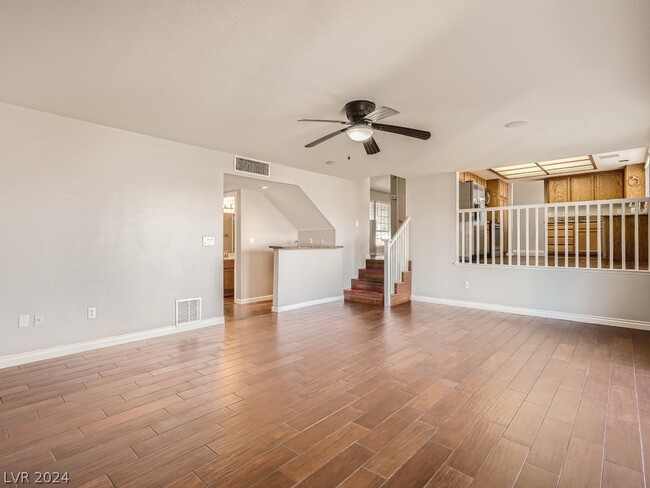 Building Photo - 7500 W Radville Dr